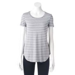 charcoal gray + white striped tee!